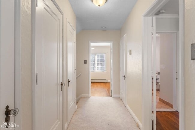 Building Photo - 476 St Clair Ave