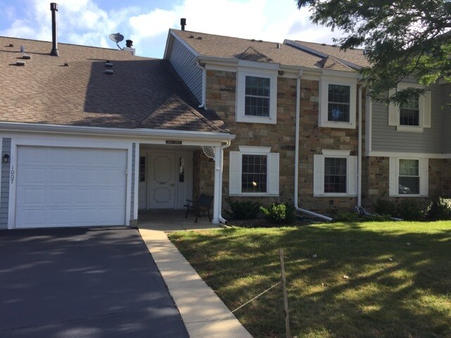 Primary Photo - 1007 Auburn Ln