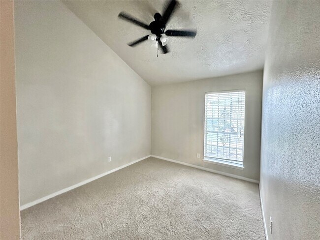 Building Photo - 9164 Wilcrest Dr