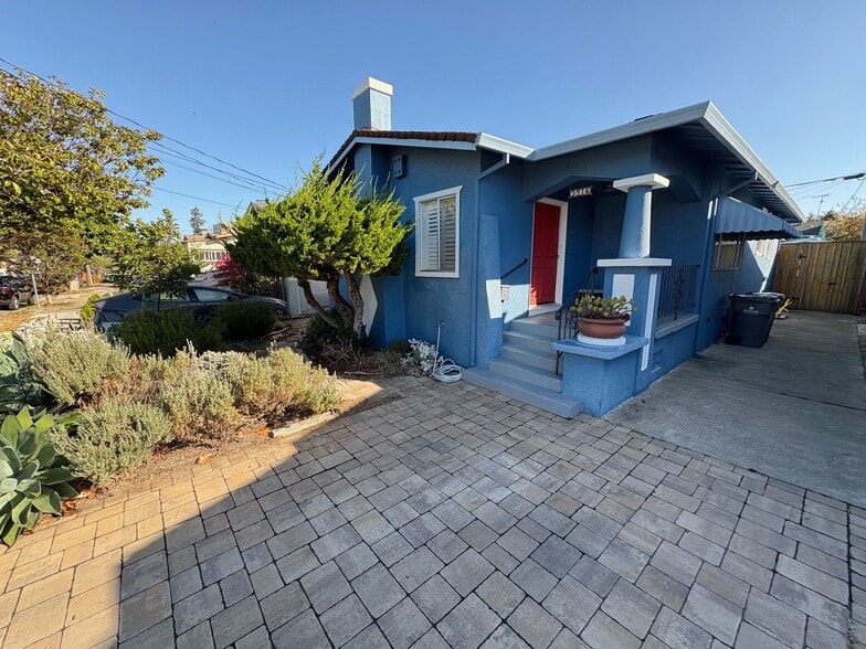 Building Photo - 5914 Marshall St