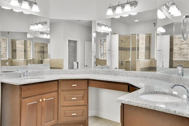 Building Photo - 6928 Donato Pl