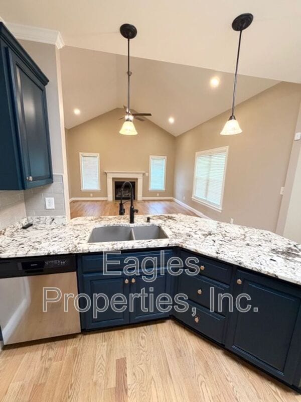 Building Photo - 103 Eagle Scout Pl