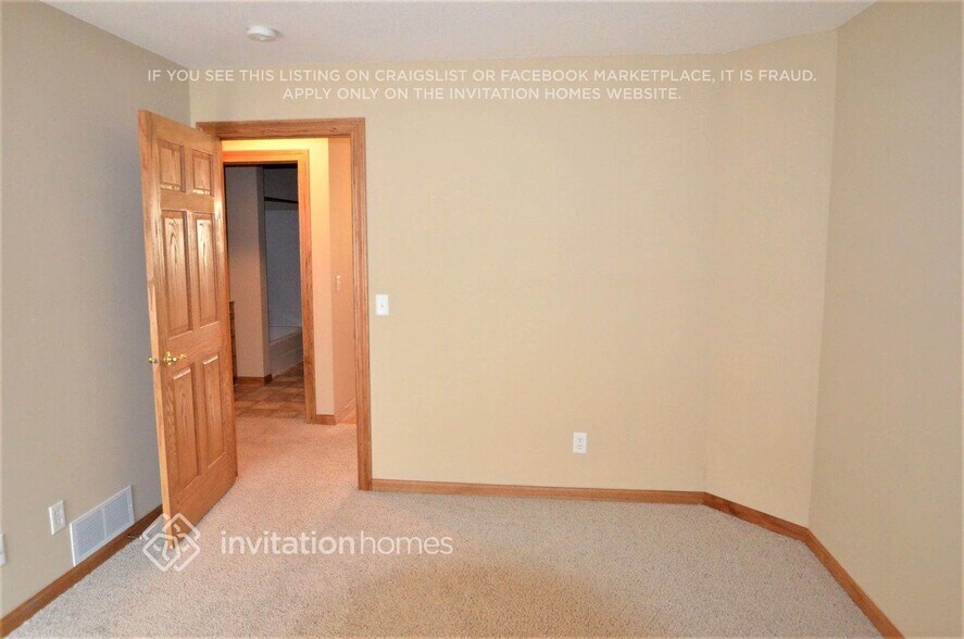 Building Photo - 4536 Taylor St NE