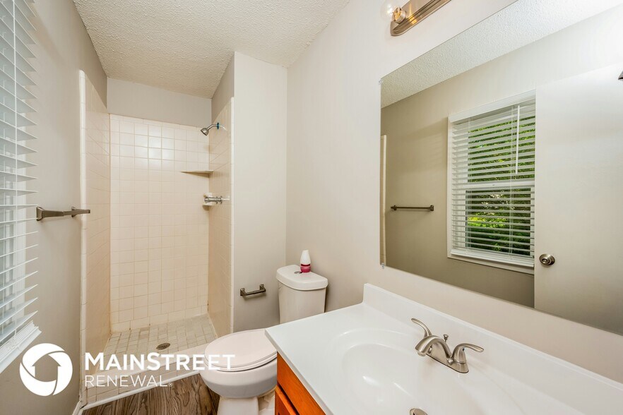 Building Photo - 6482 Chrissy Dr