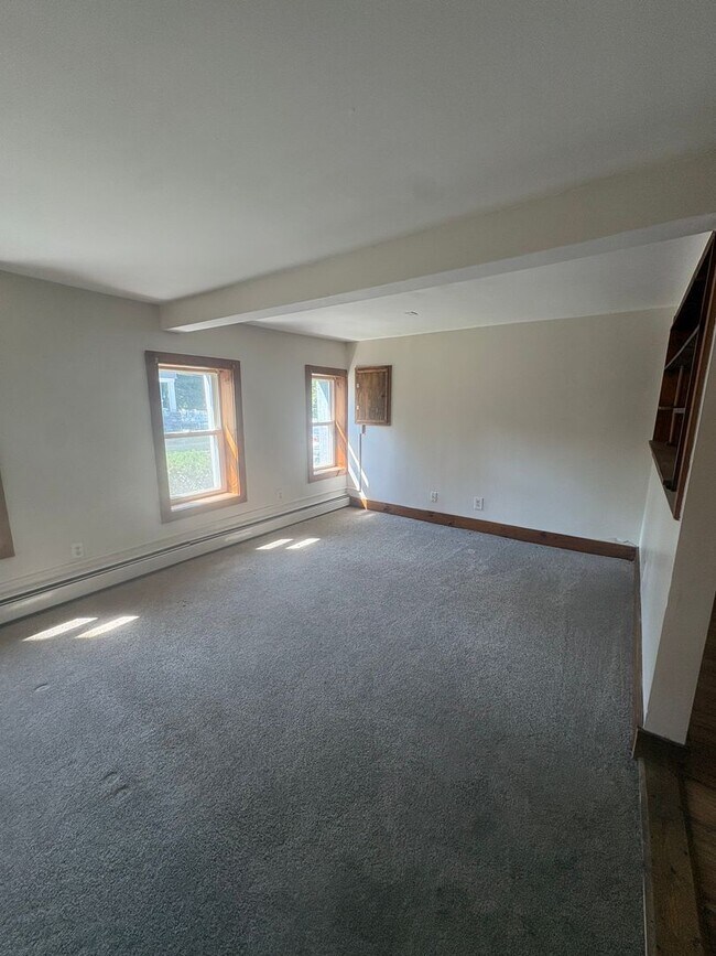 Building Photo - 836 6th St
