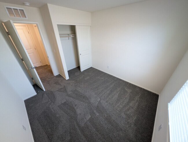 Building Photo - 5019 Chapin Mesa Ave