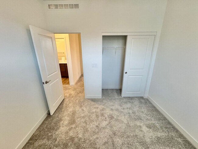 Building Photo - MOVE IN SPECIAL WITH THIS BEAUTIFUL BRAND NEW HOME: 3-BEDROOM HOME IN SUMMERLIN RESIDENCE