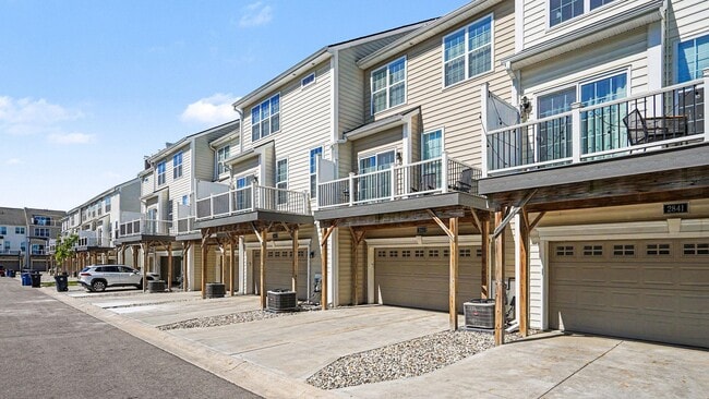 Building Photo - 2843 Hardwick Rd
