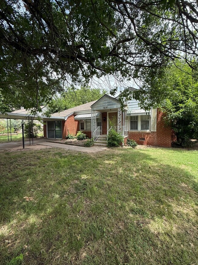 Building Photo - Charming 3-Bedroom Home in Quiet NW OKC Ne...