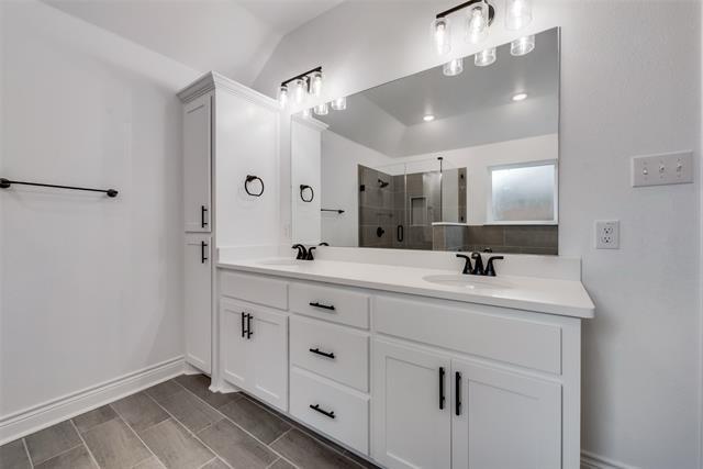 Building Photo - 808 Hardaway Ln