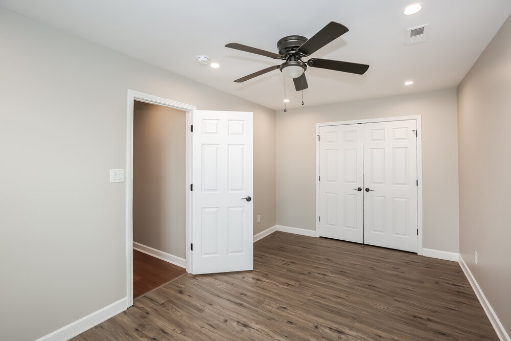 Building Photo - 434 Glencroft Dr