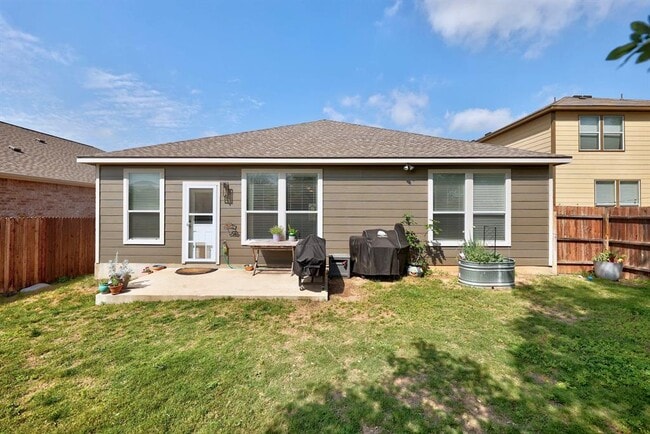 Building Photo - 744 Hoot Owl Ln S