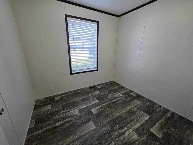 Building Photo - 3727 Birch St