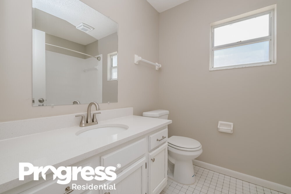 Building Photo - 10414 Ashley Oaks Dr