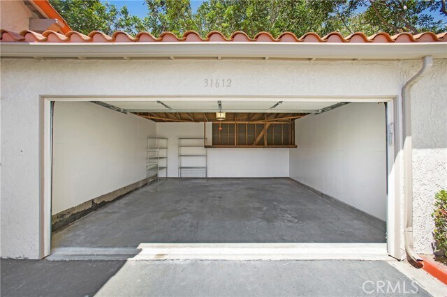 Building Photo - 31612 W Nine Dr