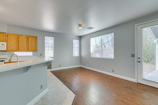 Building Photo - 1707 Millstream Way