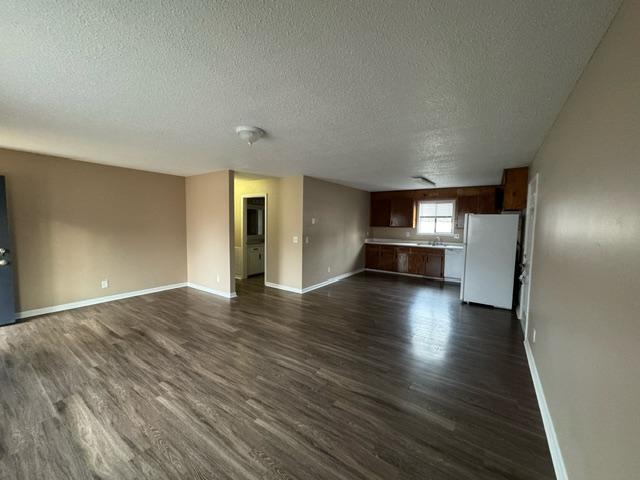 Building Photo - 224 Sunnydale Dr