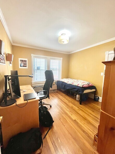 Building Photo - 16 Sachem St