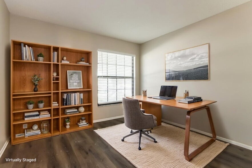 Building Photo - 11504 Smokethorn Dr