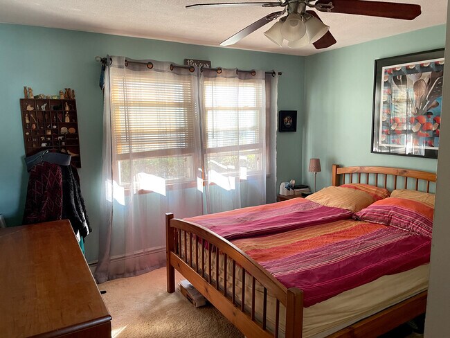 Building Photo - 24 Sunset Rd