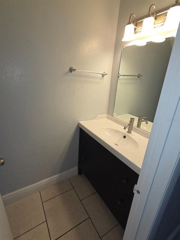 Building Photo - 4001 Woodfern Dr
