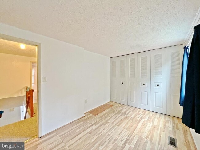 Building Photo - 6001 Rowanberry Dr