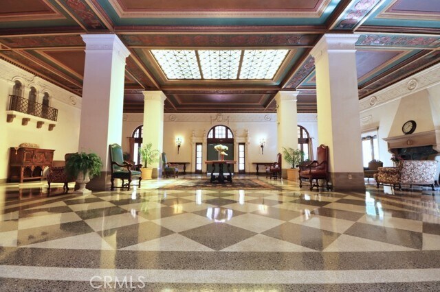 Building Photo - 315 W 3rd St