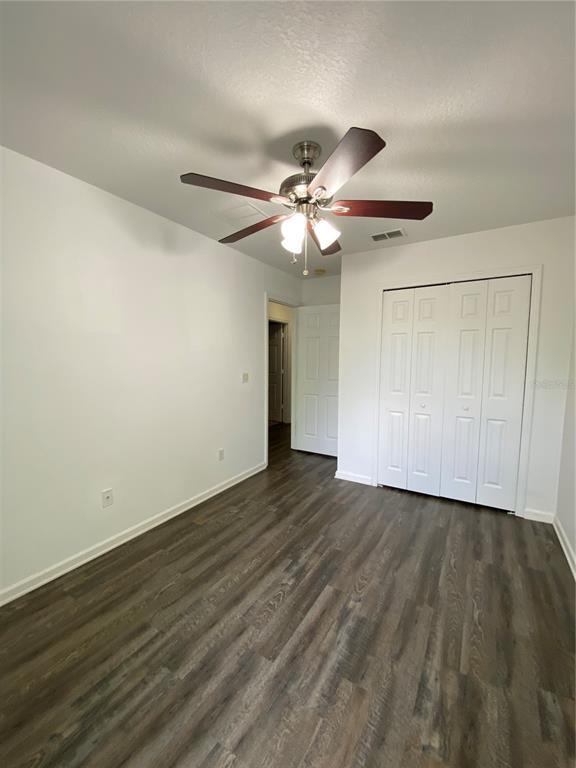 Building Photo - 10285 Park Commons Dr