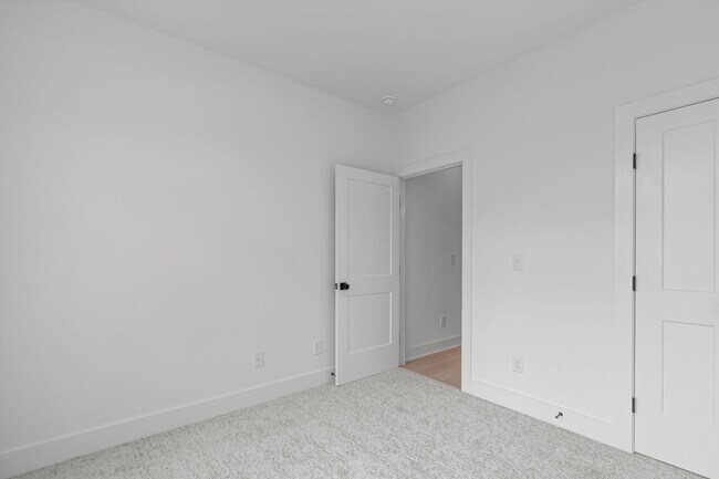 Building Photo - 600 Rocky Knob Ct