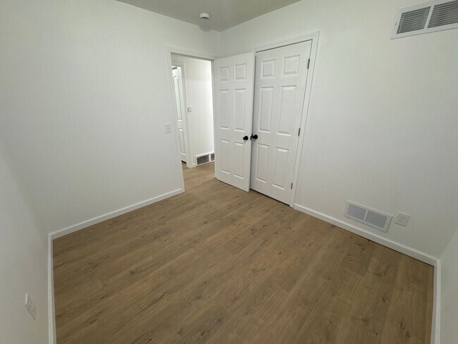 Building Photo - 2708 Trimble St