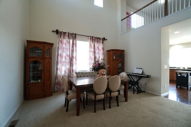 Building Photo - 9690 Beryl Dr