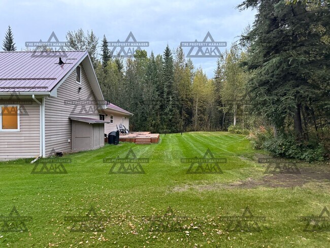 Building Photo - 3BR/2BA North Pole Home with Office & 2-Car Garage