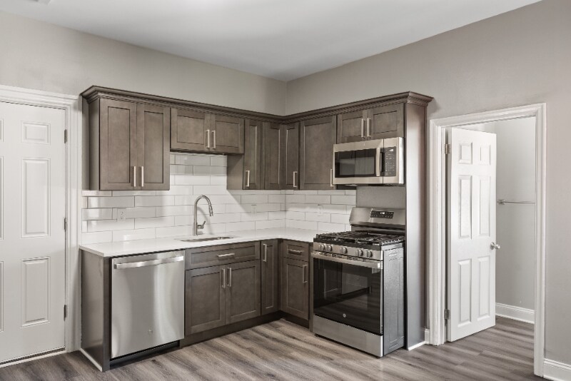 Primary Photo - 249 N Mulberry St