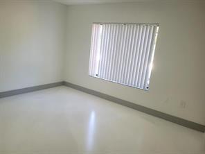 Building Photo - 3208 Coral Lake Ln