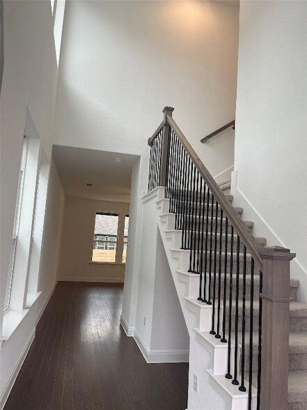 Building Photo - 304 Harbors Ln