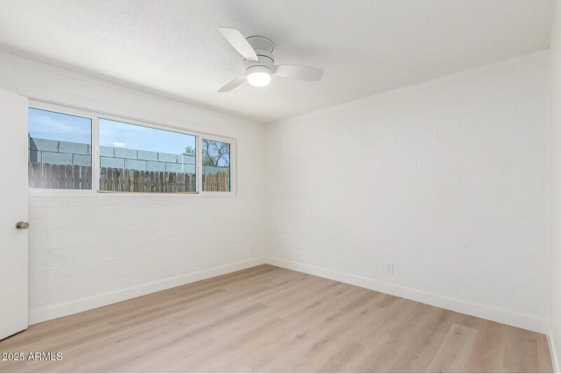 Building Photo - 4235 N 13th Pl