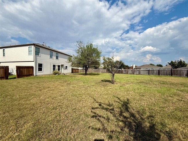 Building Photo - 14401 Gurney's Eagle Dr