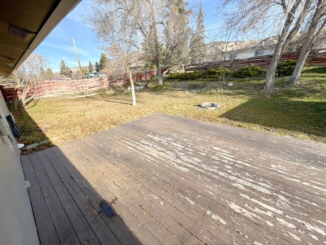 Building Photo - 3 Bedroom, 2 bath house in Moyina Heights