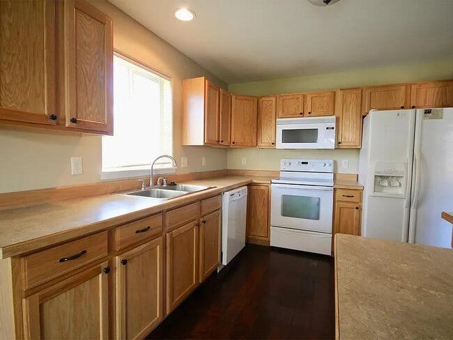 Building Photo - 164 Meriwether Ave