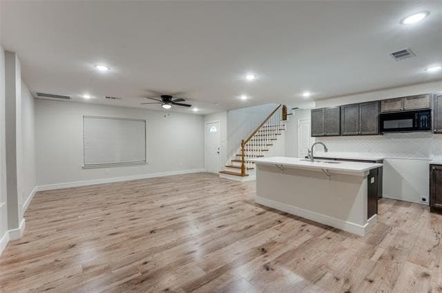 Building Photo - 1632 E Arlington Ave