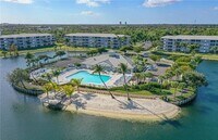 Building Photo - 16635 Lake Cir Dr