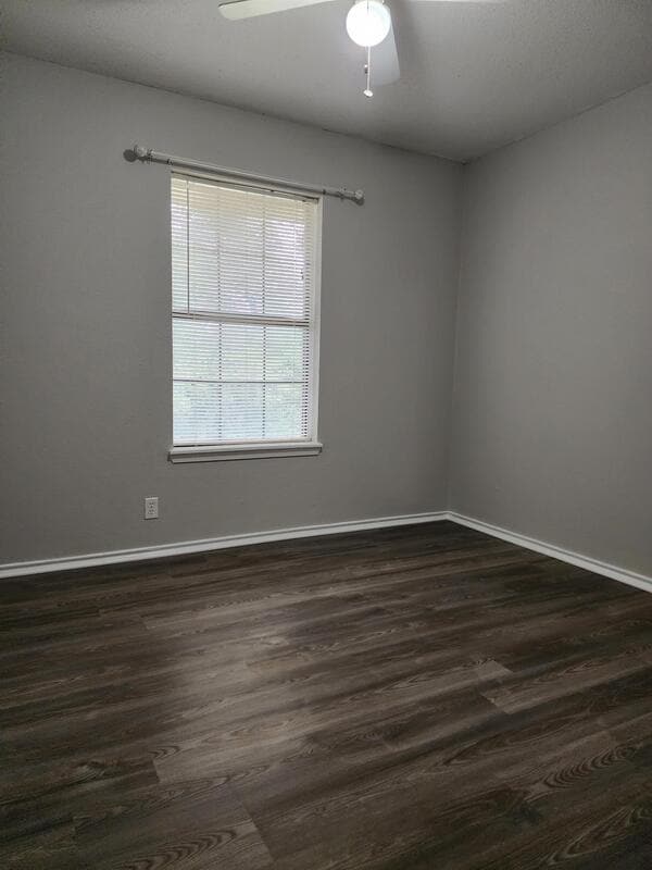 Building Photo - 111 Crepe Myrtle Rd