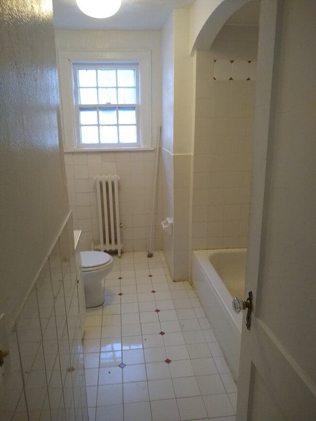 Building Photo - 310 Sixth Ave