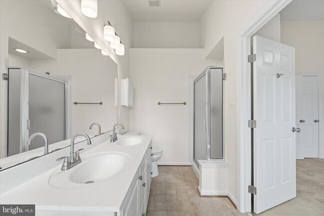 Building Photo - 20335 Briarcliff Terrace