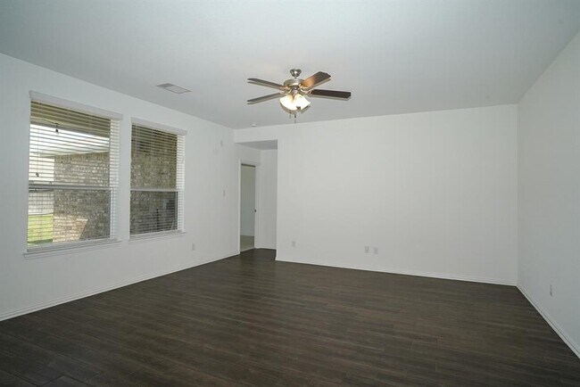 Building Photo - 16114 Sommerall Creek Ln
