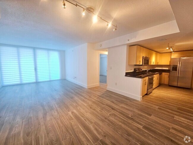 Building Photo - 7501 E Treasure Dr