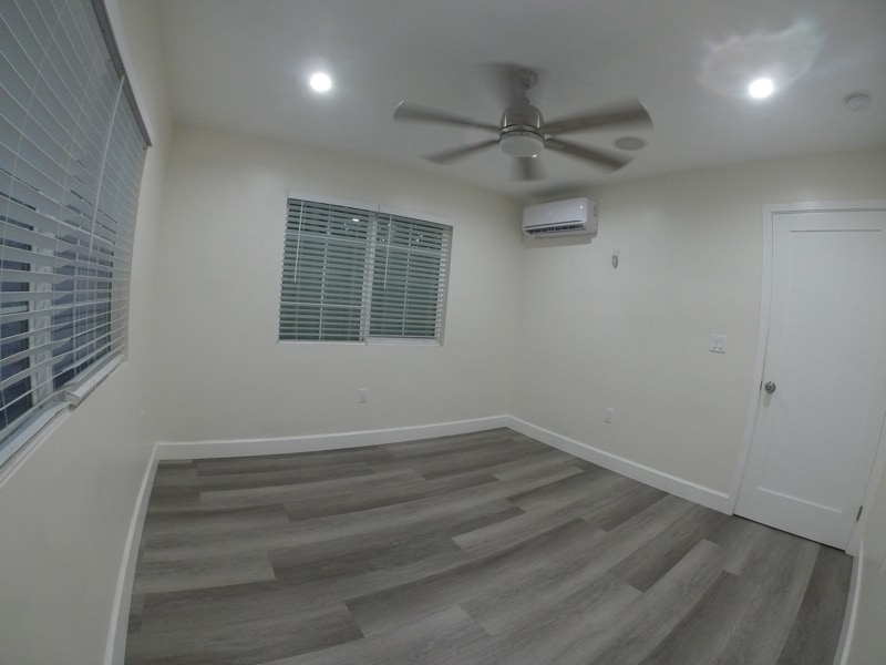 Building Photo - 3720 Elm Ave