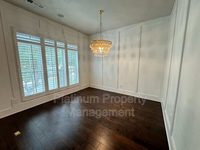 Building Photo - 4220 Deming Cir
