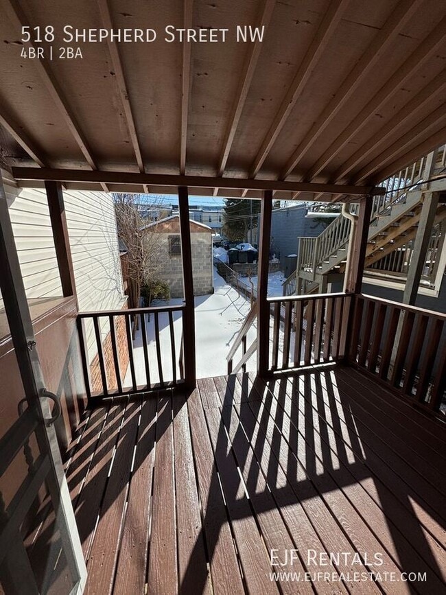 Building Photo - 518 Shepherd St NW