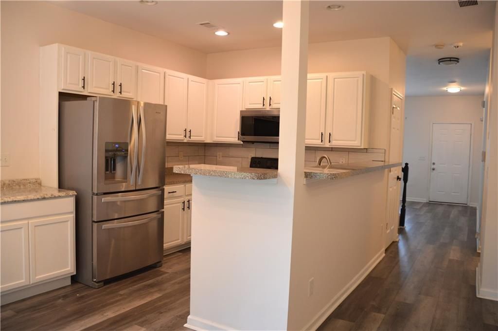 Building Photo - 3072 Cedar Glade Ln NE
